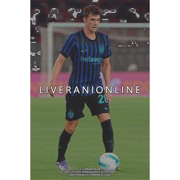 TVEM August 16, 2025 Bari, Italy - FC Inter vs Olympiacos FC - friendly match - San Nicola Stadium. In the pic: Benjamin Pavard of FC Inter foto emmanuele mastrodonato-ag aldo liverani sas
