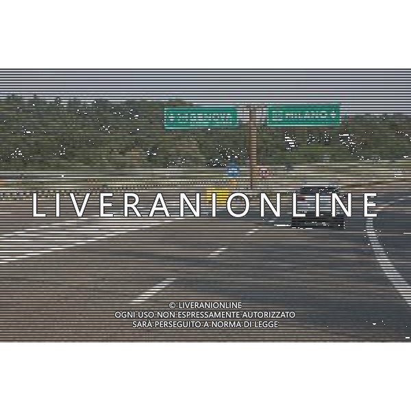 TVRCOR Autostrada in direzione Genova 18-08-2025 nella foto diramazione uscite per Genova e Milano ©TVRCOR Corradin Roberta - AGENZIA ALDO LIVERANI SAS