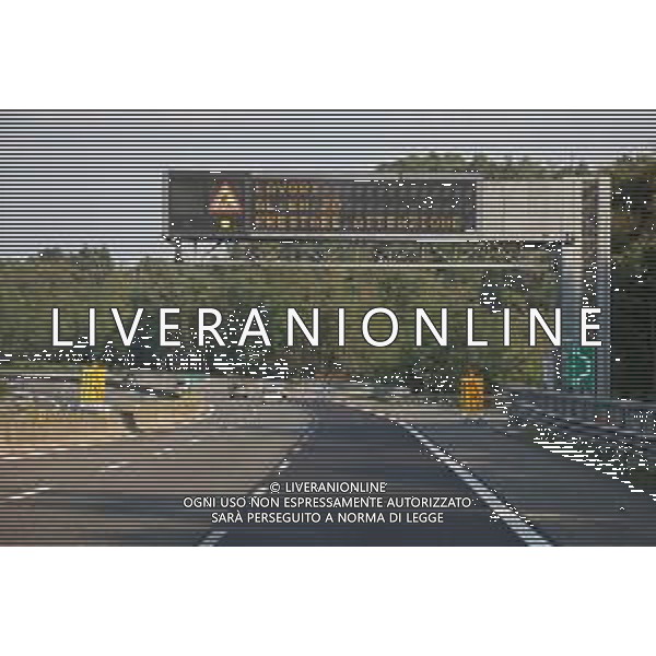 TVRCOR Autostrada in direzione Genova 18-08-2025 nella foto cartello attenzione lavori al km 20 ©TVRCOR Corradin Roberta - AGENZIA ALDO LIVERANI SAS