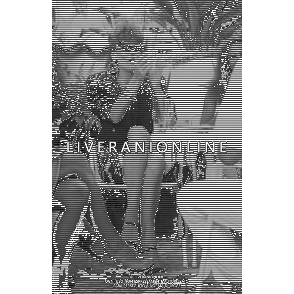 NEG-RETROSPETTIVA DONATELLA RETTORE CANTANTE NELLA FOTO DONATELLA RETTORE AL CONCORSO IL PIU’ BELLO D’ITALIA AD ALASSIO NELL\'ANNO 1987  AG ALDO LIVERANI SAS