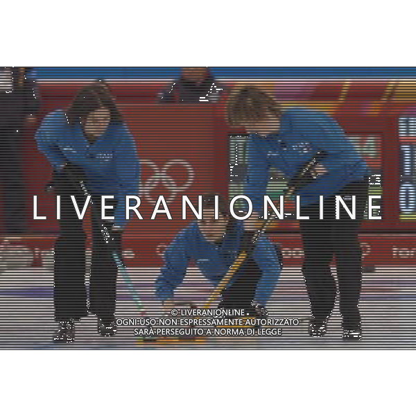 PINEROLO (TO) 15/02/2006 XX OLIMPIADI INVERNALI CURLIN FEMMINILE ITALIA-RUSSIA NELLA FOTO CALDART VIOLETTA-PONPANIN ROSA-LACEDELLI GIULIA PH GIGI ARCAINI/AG.ALDO LIVERANI