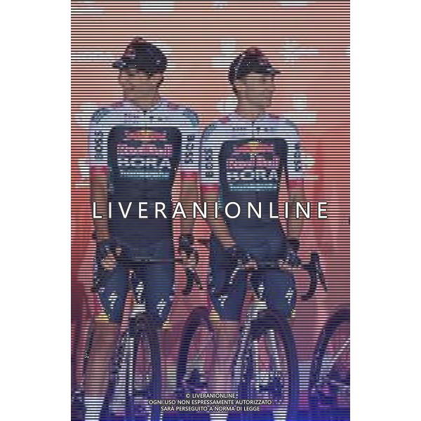 21-08-2025 Presentazione Squadre Vuelta A Espana 2025; 2025, Red Bull - Bora Hansgrohe; Pellizzari, Giulio; Hindley, Jai; Torino; ©SIROTTI - AGENZIA ALDO LIVERANI SAS