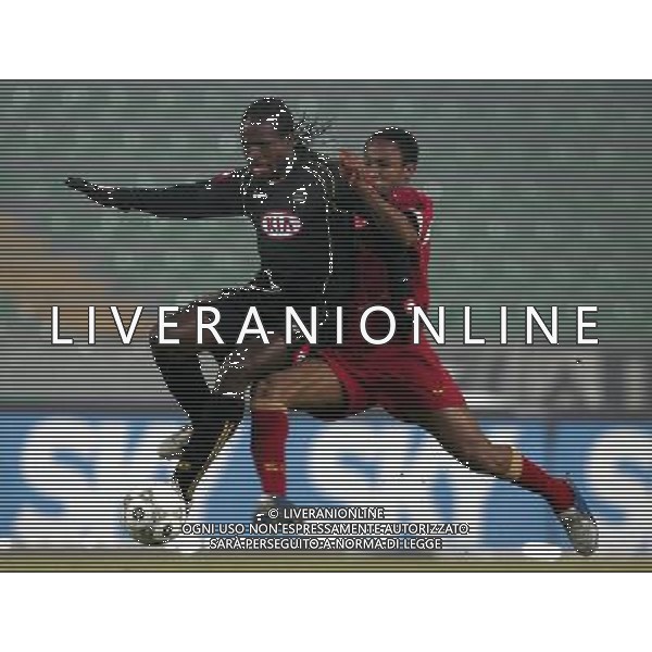 UDINE 15/2/06 COPPA UEFA SEDICESIMI DI FINALE UDINESE - LENS NELLA FOTO: OBODO - KEITA PH: ANDRY/LIVERANI