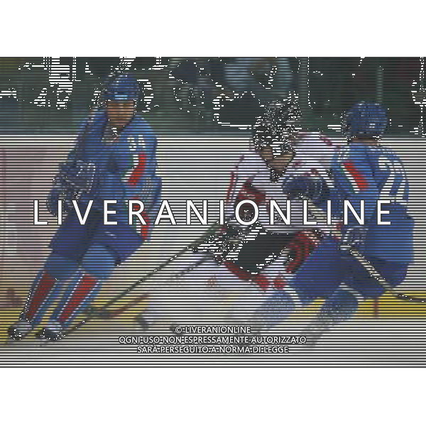 TORINO 15/02/2006 XX OLIMPIADI INVERNALI HOCKEY SU GHIACCIO ITALIA-USA NELA FOTO CIRONE JASON PH GIGI ARCAINI/AG.ALDO LIVERANI