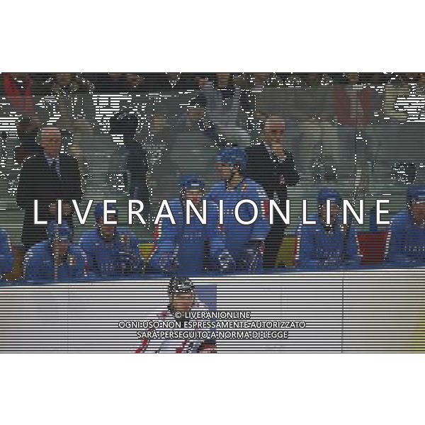 TORINO 15/02/2006 XX OLIMPIADI INVERNALI HOCKEY SU GHIACCIO ITALIA-USA NELA FOTO PANCHINA ITALIANA PH GIGI ARCAINI/AG.ALDO LIVERANI