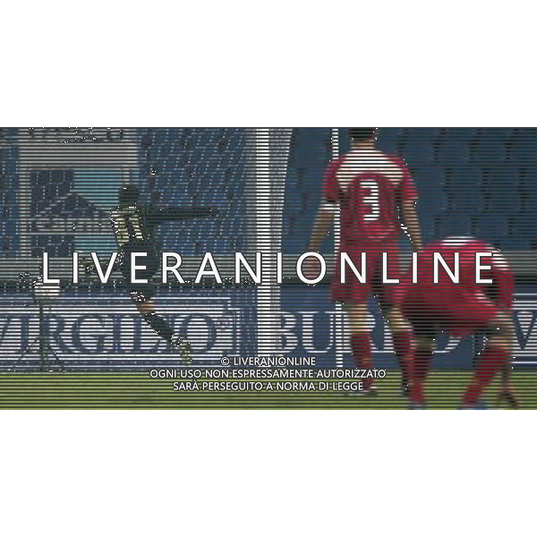 UDINE 15/2/06 COPPA UEFA SEDICESIMI DI FINALE UDINESE - LENS NELLA FOTO: 2gol barreto PH: ANDRY/LIVERANI