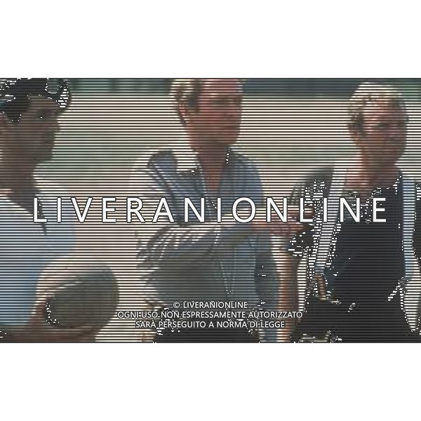 ST-RETROSPETTIVA MICHAEL CAINE ATTORE NELLA FOTO MICHAEL CAINE FILM “ FUGA PER LA VITTORIA“ AG ALDO LIVERANI SAS