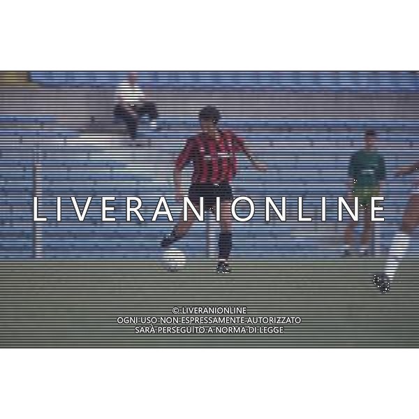 DIAP-RETROSPETTIVA ROBERTO RAMBAUDI CALCIATORE NELLA FOTO ROBERTO RAMBAUDI CON LA MAGLIA DEL FOGGIA CALCIO NELL\'ANNO 1991-1992 AG ALDO LVERANI SAS