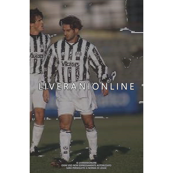 DIAP-RETROSPETTIVA FRANCESCO STATUTO CALCIATORE NELLA FOTO FRANCESCO STATUTO CON LA MAGLIA DELL\'UDINESE CALCIO AG ALDO LIVERANI SAS