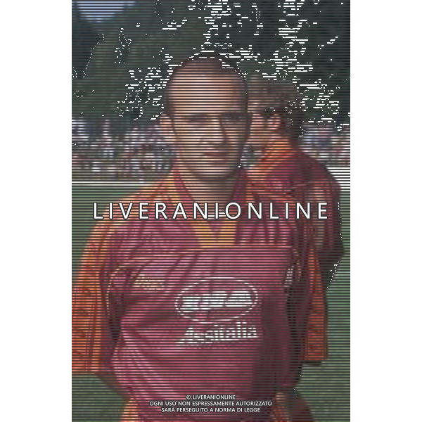 DIAP-RETROSPETTIVA FRANCESCO STATUTO CALCIATORE NELLA FOTO FRANCESCO STATUTO CON LA MAGLIA DELLA ROMA CALCIO AG ALDO LIVERANI SAS