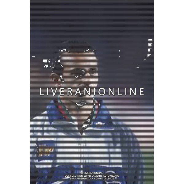 DIAP-RETROSPETTIVA FRANCESCO STATUTO CALCIATORE NELLA FOTO FRANCESCO STATUTO CON LA MAGLIA DELLA NAZIONALE ITALIANA AG ALDO LIVERANI SAS