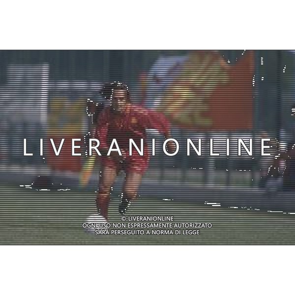 DIAP-RETROSPETTIVA FRANCESCO STATUTO CALCIATORE NELLA FOTO FRANCESCO STATUTO CON LA MAGLIA DELLA ROMA CALCIO AG ALDO LIVERANI SAS