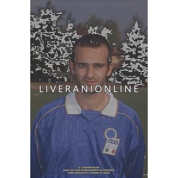 DIAP-RETROSPETTIVA FRANCESCO STATUTO CALCIATORE NELLA FOTO FRANCESCO STATUTO CON LA MAGLIA DELLA NAZIONALE ITALIANA AG ALDO LIVERANI SAS