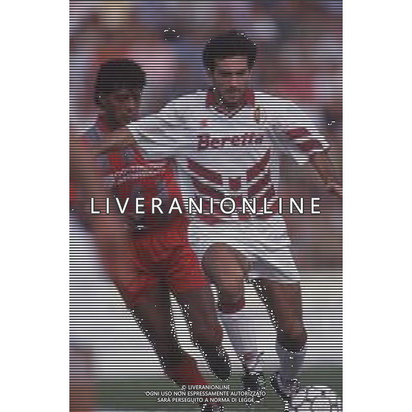 DIAP-RETROSPETTIVA GIORGIO BRESCIANI CALCIATORE NELLA FOTO GIORGIO BRESCIANI CON LA MAGLIA DEL TORINO CALCIO AG ALDO LIVERANI SAS
