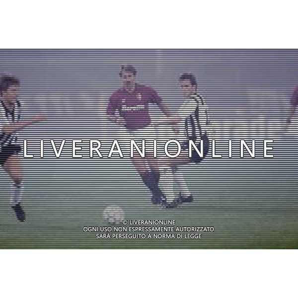 DIAP-RETROSPETTIVA MARTIN VASQUEZ CALCIATORE NELLA FOTO MARTIN VASQUEZ CON LA MAGLIA DEL TORINO CALCIO NELL\'ANNO 1991-1992 AG ALDO LIVERANI SAS