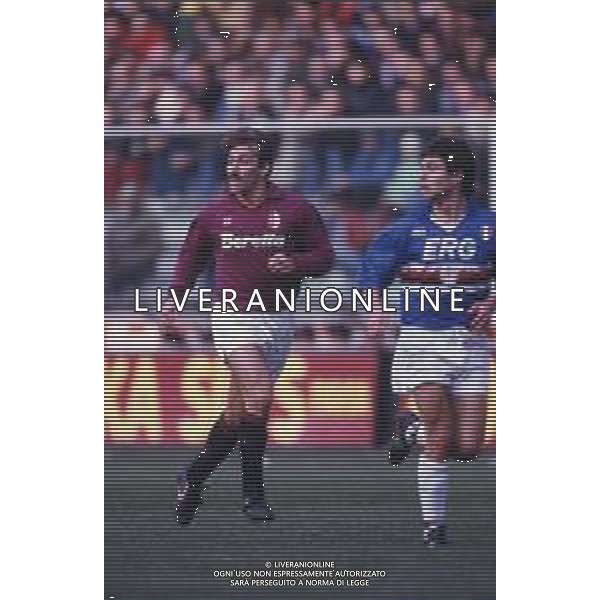 DIAP-RETROSPETTIVA MARTIN VASQUEZ CALCIATORE NELLA FOTO MARTIN VASQUEZ CON LA MAGLIA DEL TORINO CALCIO NELL\'ANNO 1991-1992 AG ALDO LIVERANI SAS