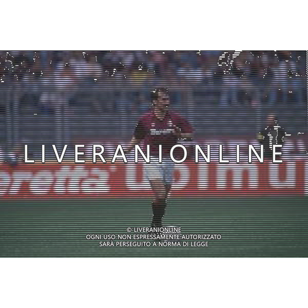 DIAP-RETROSPETTIVA MARTIN VASQUEZ CALCIATORE NELLA FOTO MARTIN VASQUEZ CON LA MAGLIA DEL TORINO CALCIO NELL\'ANNO 1991-1992 AG ALDO LIVERANI SAS