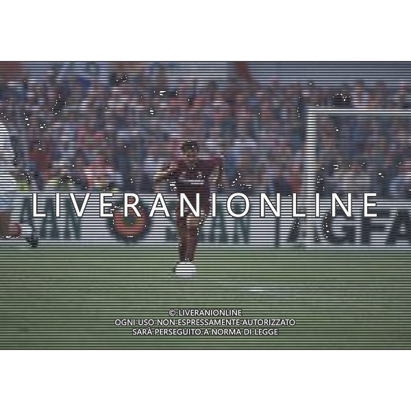 DIAP-RETROSPETTIVA MARTIN VASQUEZ CALCIATORE NELLA FOTO MARTIN VASQUEZ CON LA MAGLIA DEL TORINO CALCIO NELL\'ANNO 1991-1992 AG ALDO LIVERANI SAS