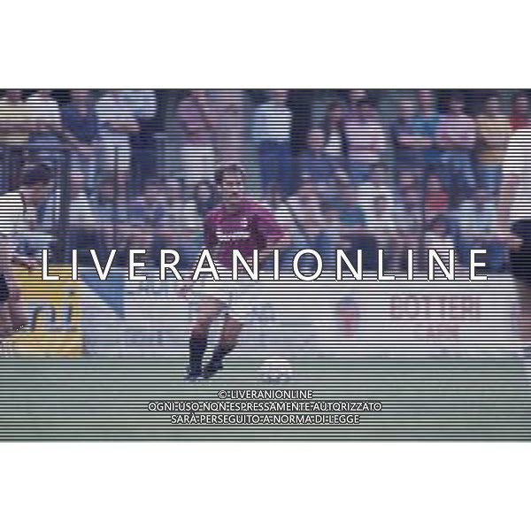 DIAP-RETROSPETTIVA MARTIN VASQUEZ CALCIATORE NELLA FOTO MARTIN VASQUEZ CON LA MAGLIA DEL TORINO CALCIO NELL\'ANNO 1991-1992 AG ALDO LIVERANI SAS