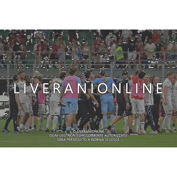 Milano 23.08.2025 Stadio Giuseppe Meazza @Manuela Viganti /Ag. Aldo Liverani sas Milan vs Cremonese Campionato Calcio Serie A Enilive 2025/2026 1a giornata Nella foto: festa cremonese a fine gara ©Viganti - AGENZIA ALDO LIVERANI SAS