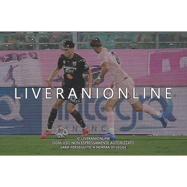 Simone Bonetti e Jeremy Le Douaron in azione durante la partita Palermo vs Reggiana di Serie B 25/26 presso lo Stadio Renzo Barbera di Palermo il 23/08/25 ©Federico Serra - AGENZIA ALDO LIVERANI SAS