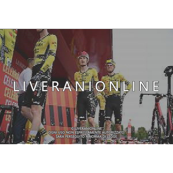 24-08-2025 Vuelta A Espana; Tappa 02 Alba - Limone Piemonte; 2025, Visma - Lease A Bike; Vingegaard, Jonas; Alba; ©SIROTTI - AGENZIA ALDO LIVERANI SAS