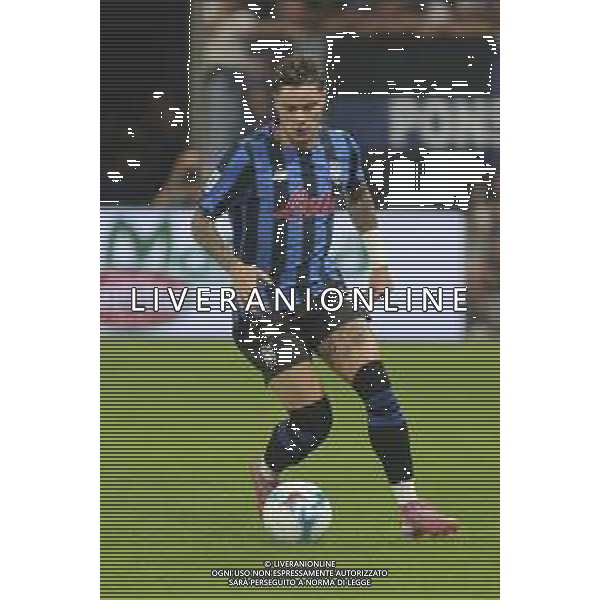 Nicola Zalewski of Atalanta BC play the ball during Atalanta BC vs Pisa SC, 1° Serie A Enilive 2025-26 game at New Balance stadium in Bergamo (BG), Italy, on August 24, 2025. (Photo by Davide Casentini)- AGENZIA ALDO LIVERANI SAS
