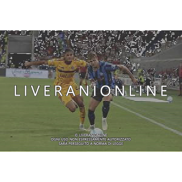 Daniel Maldini of Atalanta BC battle for the ball with Daniel Tyrell Denoon of Pisa SC during Atalanta BC vs Pisa SC, 1° Serie A Enilive 2025-26 game at New Balance stadium in Bergamo (BG), Italy, on August 24, 2025. (Photo by Davide Casentini)- AGENZIA ALDO LIVERANI SAS