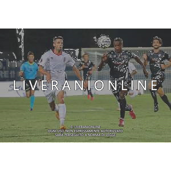 TVRCOR Pro Patria vs Pro Vercelli 1a giornata Campionato Calcio Serie C Lega Pro – Busto Arsizio (VA) 24-08-2025 Nella foto Luca Coccolo e King Udoh, Busto Arsizio 24-08-2025 Stadio Carlo Speroni Campionato Calcio Serie C Lega Pro – foto Roberta Corradin/ Agenzia Aldo Liverani sas