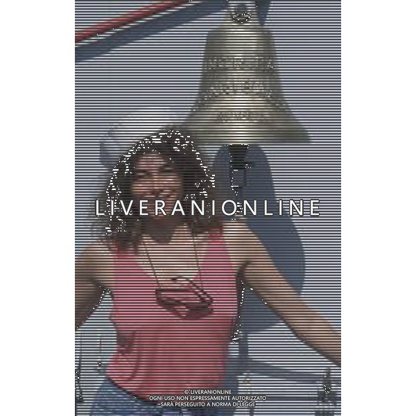 DIAP-RETROSPETTIVA MARINA OCCHIENA CANTANTE NELLA FOTO MARINA OCCHIENA SULLA PORTA AEREI GARIBALDI FOTO MARIO DOTTI-AG ALDO LIVERANI SAS