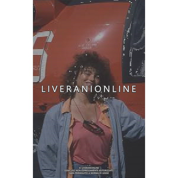 DIAP-RETROSPETTIVA MARINA OCCHIENA CANTANTE NELLA FOTO MARINA OCCHIENA SULLA PORTA AEREI GARIBALDI FOTO MARIO DOTTI-AG ALDO LIVERANI SAS