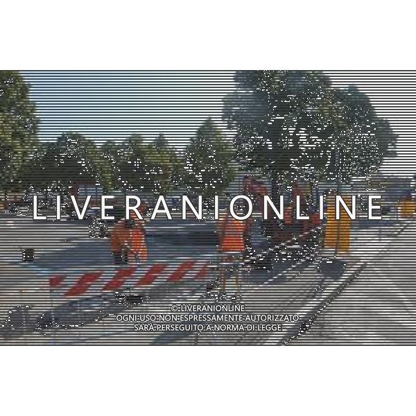 IMOLA 25 08 2025 PIAZZALE BIANCONCINI CONCLUSI I LAVORI DI RIQUALIFICAZIONE DELL\'ILLUMINAZIONE PUBBLICA ©SANNA - AGENZIA ALDO LIVERANI SAS