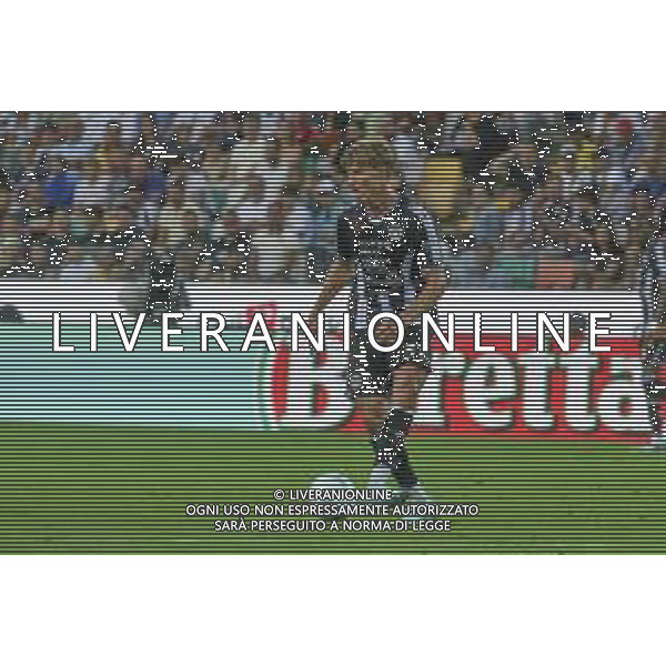 Thomas Thiesson Kristensen of Udinese FC play the ball during Udinese Calcio FC vs Hellas Verona FC, 1° Serie A Enilive 2025-26 game at Bluenergy stadium in Udine (UD), Italy, on August 25, 2025. (Photo by Davide Casentini)- AGENZIA ALDO LIVERANI SAS