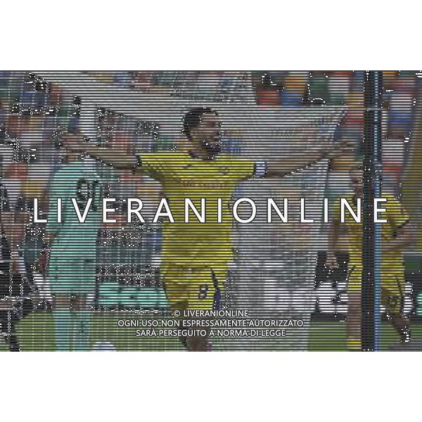 Suat Serdar of Hellas Verona FC celebrates after scoring during Udinese Calcio FC vs Hellas Verona FC, 1° Serie A Enilive 2025-26 game at Bluenergy stadium in Udine (UD), Italy, on August 25, 2025. (Photo by Davide Casentini)- AGENZIA ALDO LIVERANI SAS
