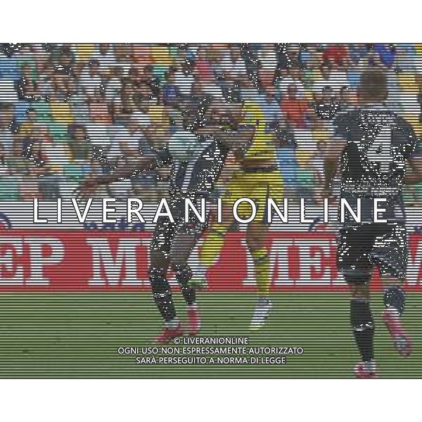 Keinan Davis of Udinese FC battle for the ball with Unai Nunez Gestoso "Nunez" of Hellas Verona FC during Udinese Calcio FC vs Hellas Verona FC, 1° Serie A Enilive 2025-26 game at Bluenergy stadium in Udine (UD), Italy, on August 25, 2025. (Photo by Davide Casentini) AG ALDO LIVERANI SAS