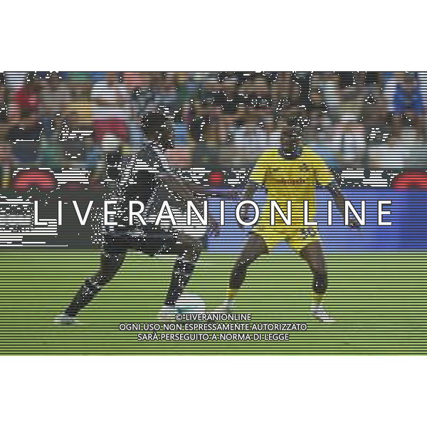 Oumar Mickael Solet Bomawoko "Solet" of Udinese FC competes for the ball with Cheikh Ahmet Tidian Niasse of Hellas Verona FC during Udinese Calcio FC vs Hellas Verona FC, 1° Serie A Enilive 2025-26 game at Bluenergy stadium in Udine (UD), Italy, on August 25, 2025. (Photo by Davide Casentini) AG ALDO LIVERANI SAS