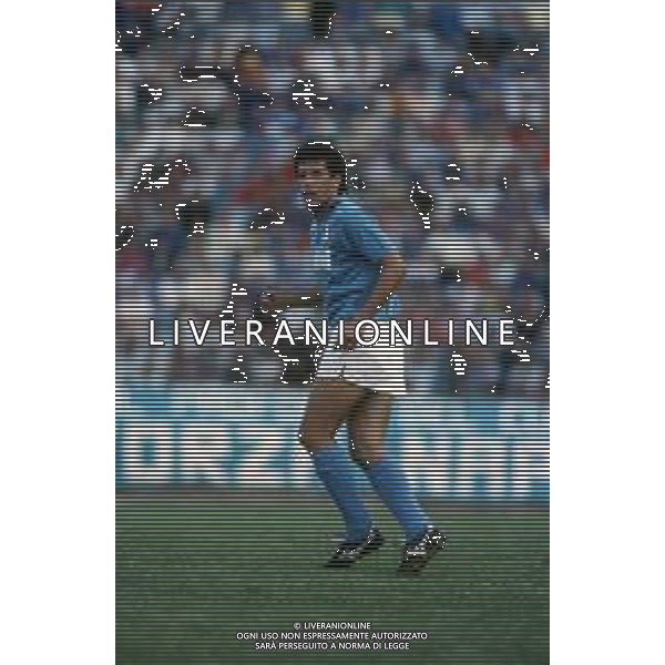 DIAP-RETROSPETTIVA ANTONIO CARECA CALCIATORE NELLA FOTO ANTONIO CARECA CON LA MAGLIA DEL NAPOLI CALCO AG ALDO LIVERANI SAS