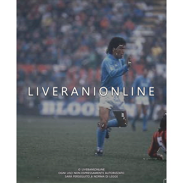 DIAP-RETROSPETTIVA ANTONIO CARECA CALCIATORE NELLA FOTO ANTONIO CARECA CON LA MAGLIA DEL NAPOLI CALCO AG ALDO LIVERANI SAS
