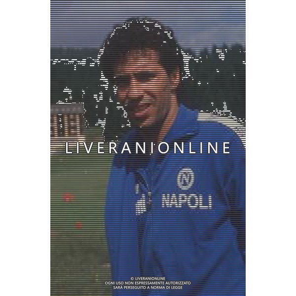 DIAP-RETROSPETTIVA ANTONIO CARECA CALCIATORE NELLA FOTO ANTONIO CARECA CON LA MAGLIA DEL NAPOLI CALCO AG ALDO LIVERANI SAS