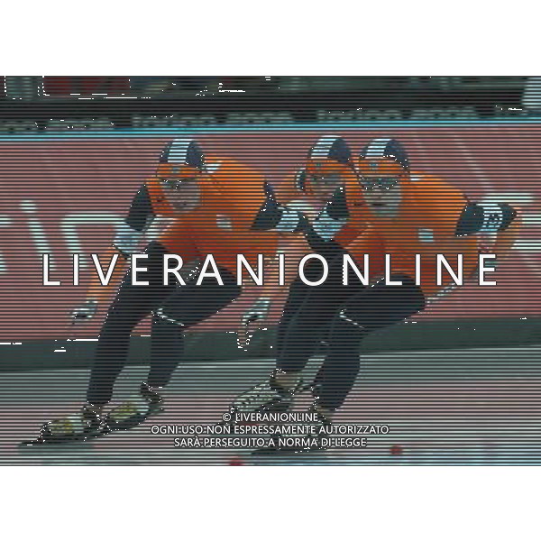 TORINO 16/02/2006 XX OLIMPIADI INVERNALI INSEGUIMENTO A SQUADRE SPEED SKATING NELLA FOTO LA NAZIONALE OLANDESE MASCHILE KRAMER SEVEN CON WENNEMARS ERBEN E TUITERT MARK PH GIGI ARCAINI/AG.ALDO LIVERANI