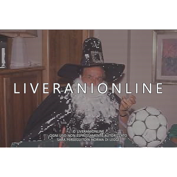 DIAP-RETROSPETTIVA COSTANTINO ROZZI PRESIDENTE ASCOLI CALCIO NELLA FOTO COSTANTINO ROZZI PRESIDENTE ASCOLI CALCIO NELL\'ANNO 1988-98 AG ALDO LIVERANI SAS 