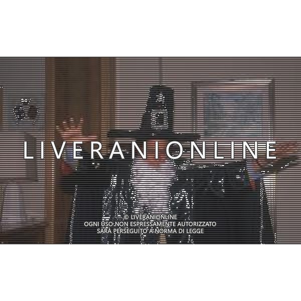 DIAP-RETROSPETTIVA COSTANTINO ROZZI PRESIDENTE ASCOLI CALCIO NELLA FOTO COSTANTINO ROZZI PRESIDENTE ASCOLI CALCIO NELL\'ANNO 1988-98 AG ALDO LIVERANI SAS 