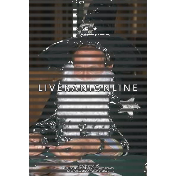 DIAP-RETROSPETTIVA COSTANTINO ROZZI PRESIDENTE ASCOLI CALCIO NELLA FOTO COSTANTINO ROZZI PRESIDENTE ASCOLI CALCIO NELL\'ANNO 1988-98 AG ALDO LIVERANI SAS 