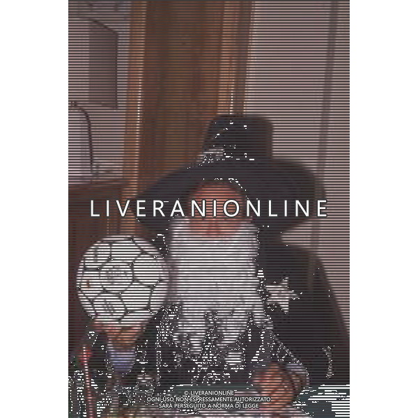 DIAP-RETROSPETTIVA COSTANTINO ROZZI PRESIDENTE ASCOLI CALCIO NELLA FOTO COSTANTINO ROZZI PRESIDENTE ASCOLI CALCIO NELL\'ANNO 1988-98 AG ALDO LIVERANI SAS 