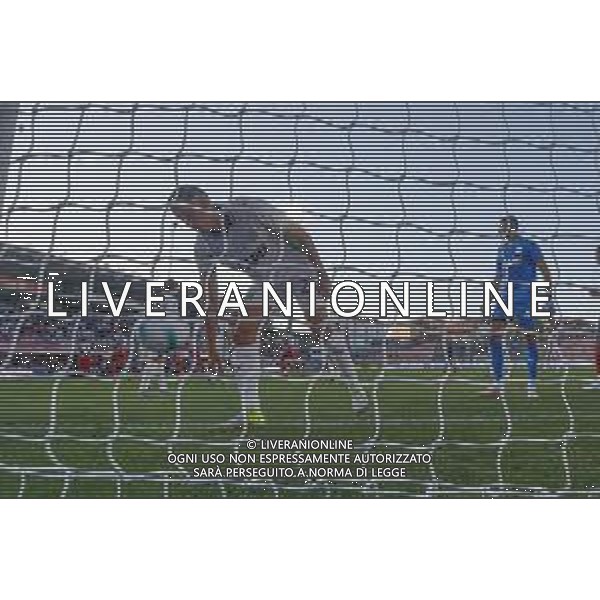 Jay Noah Idzes of US Sassuolo take the ball after Filippo Terracciano of US Cremonese goal during US Cremonese vs US Sassuolo, 2° Serie A Enilive 2025-26 game at Renato Zini stadium in Cremona (CR), Italy, on August 28, 2025. (Photo by Davide Casentini) AG ALDO LIVERANI SAS