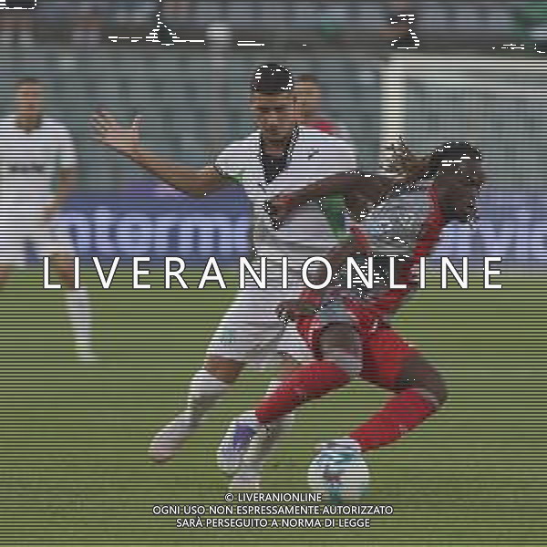 Warren Bondo of US Cremonese competes for the ball with Cristian Volpato of US Sassuolo during US Cremonese vs US Sassuolo, 2° Serie A Enilive 2025-26 game at Renato Zini stadium in Cremona (CR), Italy, on August 28, 2025. (Photo by Davide Casentini) AG ALDO LIVERANI SAS
