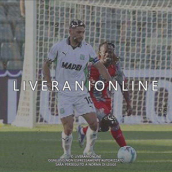 Domenico Berardi of US Sassuolo play the ball during US Cremonese vs US Sassuolo, 2° Serie A Enilive 2025-26 game at Renato Zini stadium in Cremona (CR), Italy, on August 28, 2025. (Photo by Davide Casentini) AG ALDO LIVERANI SAS