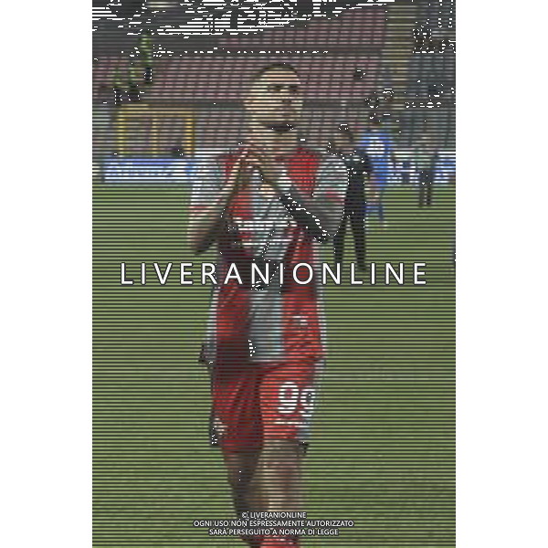 Arnaldo Antonio Sanabria Ayala "T.Sanabria" of US Cremonese applaud the fans following the final whistle during US Cremonese vs US Sassuolo, 2° Serie A Enilive 2025-26 game at Renato Zini stadium in Cremona (CR), Italy, on August 28, 2025. (Photo by Davide Casentini) AG ALDO LIVERANI SAS