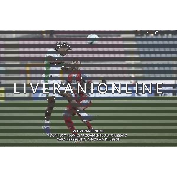 Armand Gaetan Laurienté of US Sassuolo heads the ball during US Cremonese vs US Sassuolo, 2° Serie A Enilive 2025-26 game at Renato Zini stadium in Cremona (CR), Italy, on August 28, 2025. (Photo by Davide Casentini) AG ALDO LIVERANI SAS