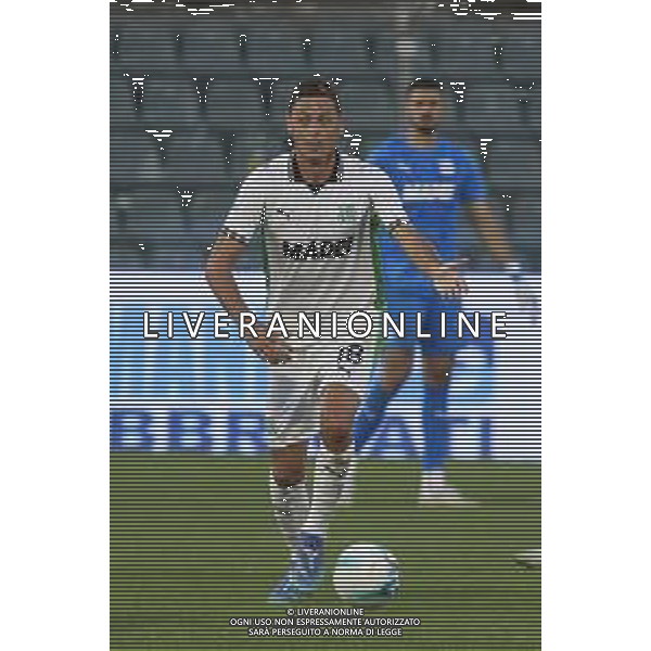 Nemanja Matic of US Sassuolo play the ball during US Cremonese vs US Sassuolo, 2° Serie A Enilive 2025-26 game at Renato Zini stadium in Cremona (CR), Italy, on August 28, 2025. (Photo by Davide Casentini) AG ALDO LIVERANI SAS